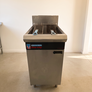 Blue Seal GT45 Twin Basket Gas Fryer 20L